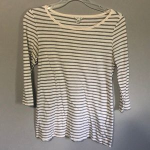 Quarter length tee